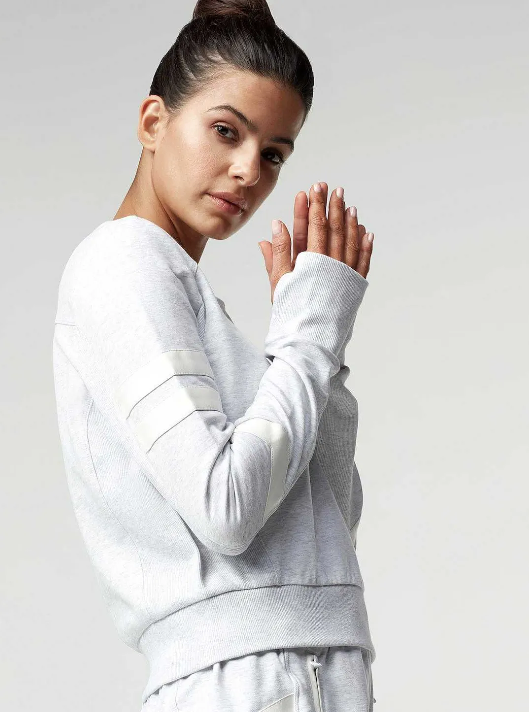 Best Sale Maitri Sweatshirt Women Activewear
