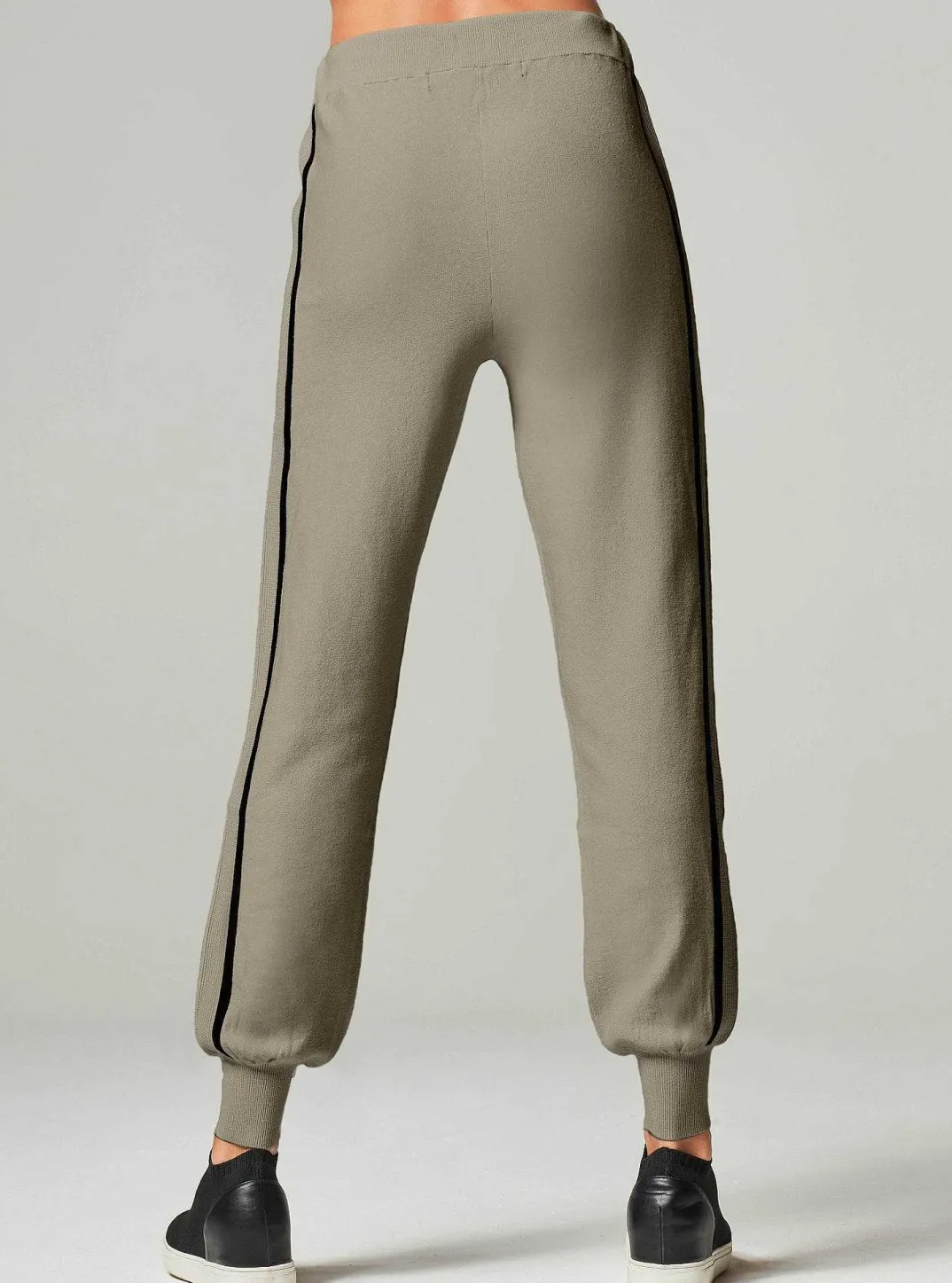Store Portola Jogger Women Sweaters