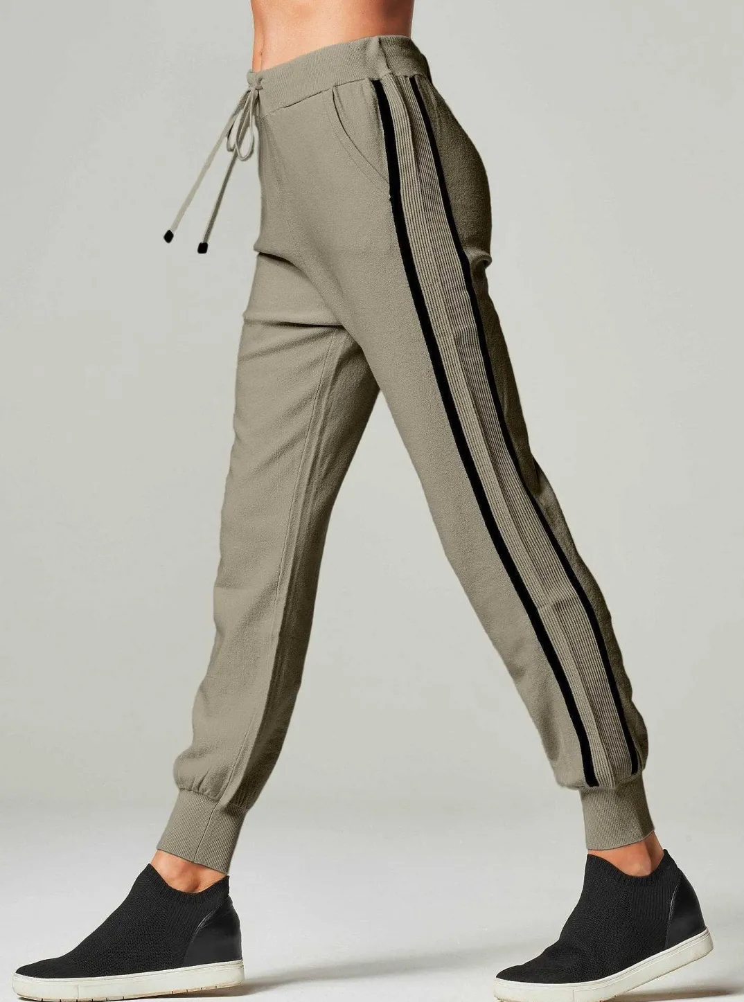 Store Portola Jogger Women Sweaters