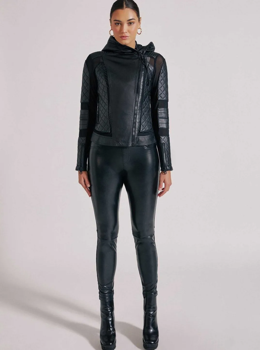 Outlet Voyage Hooded Moto Women Motos