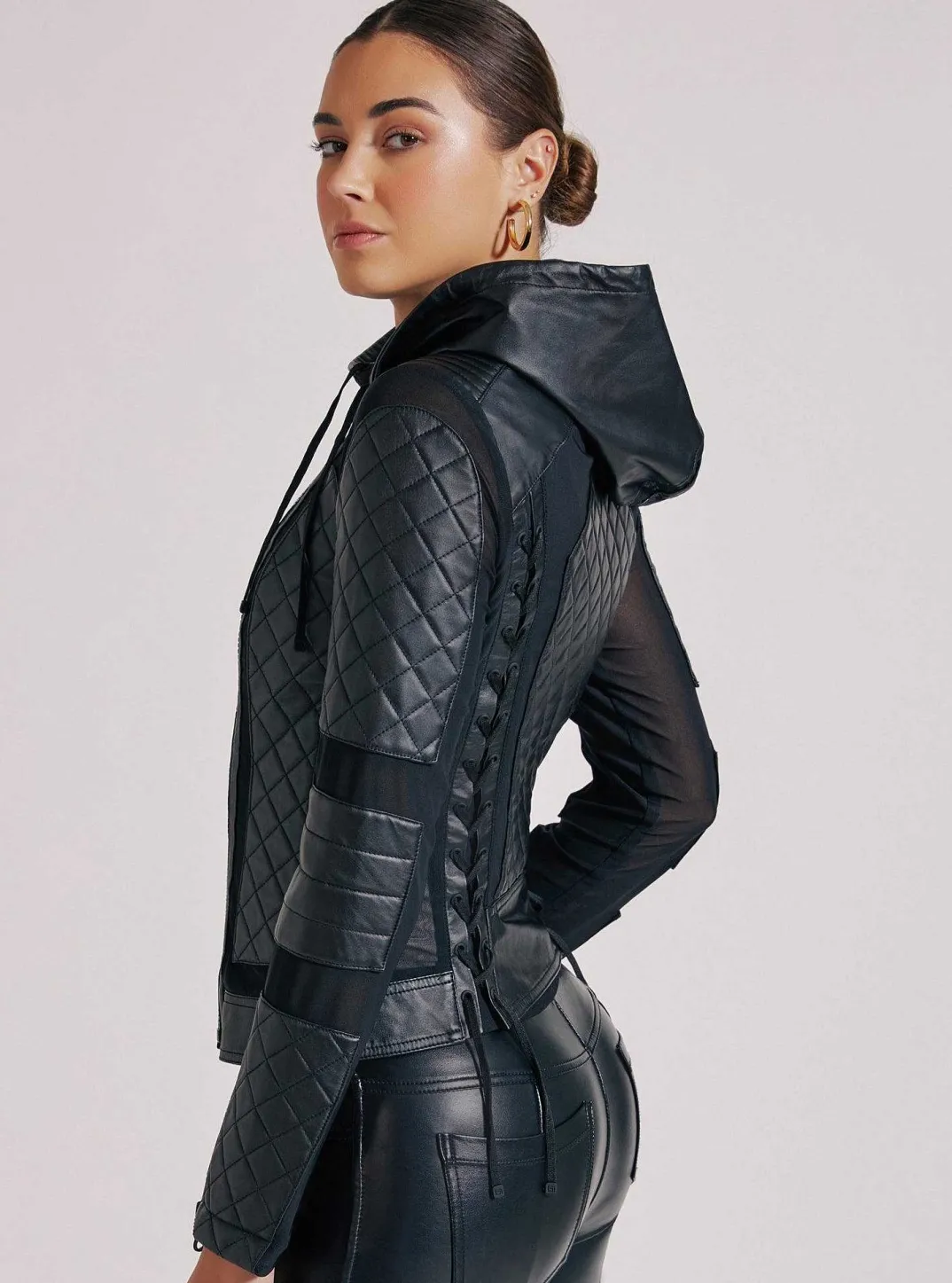 Outlet Voyage Hooded Moto Women Motos